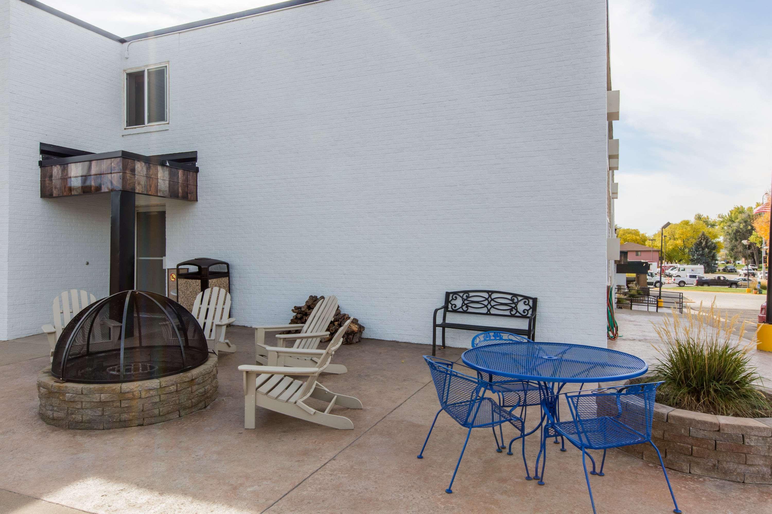 Days Inn By Wyndham Pierre Buitenkant foto