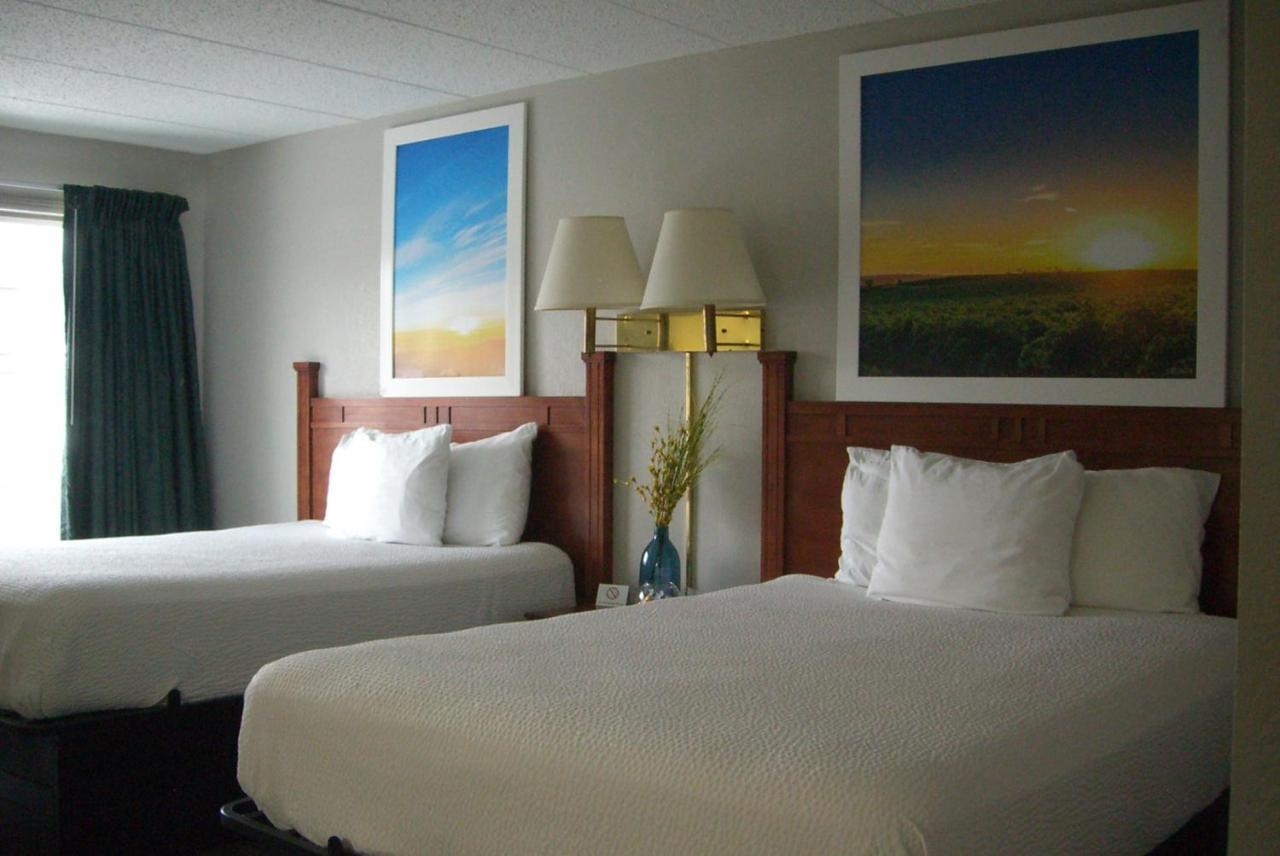Days Inn By Wyndham Pierre Buitenkant foto